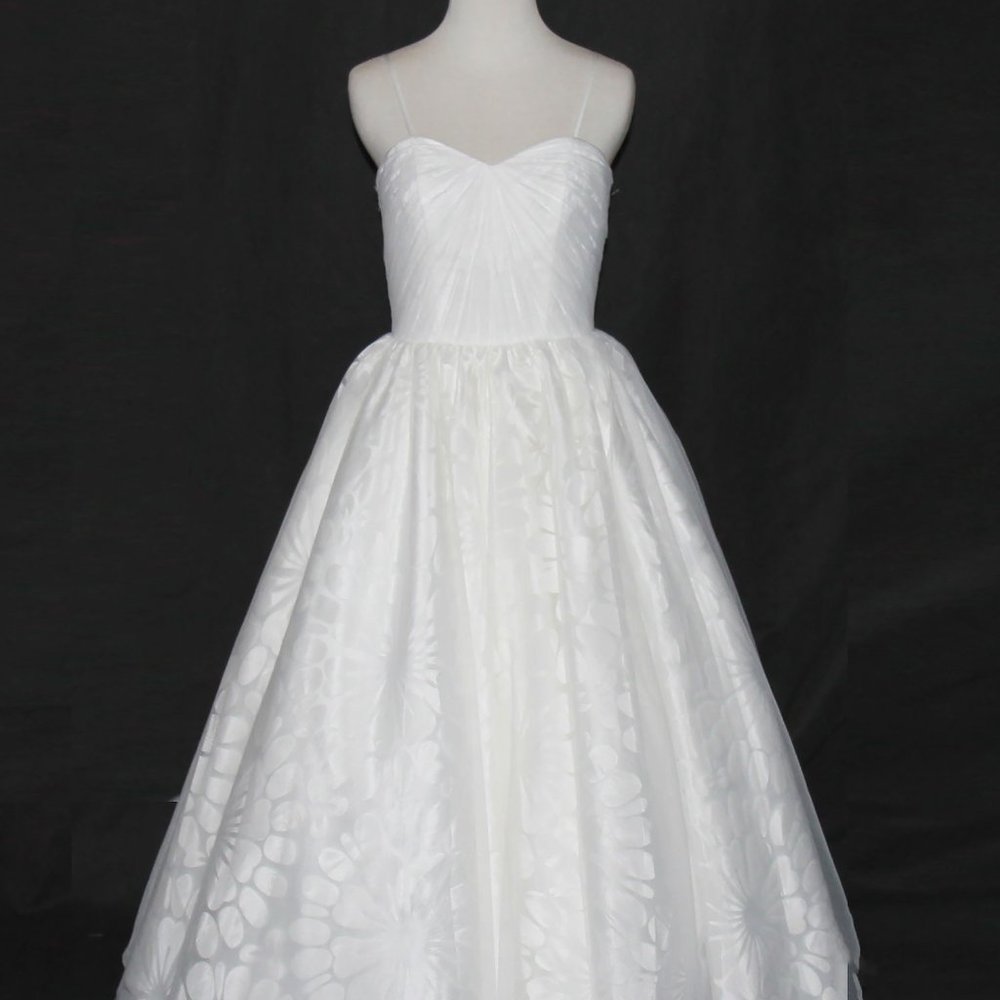 New Ivory Ball Gown Wedding Dress Prom Dress